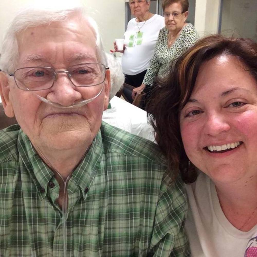 Meet your Posher, Claudia